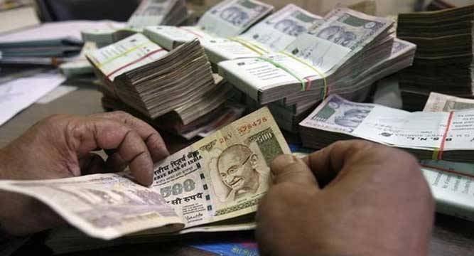 7thpaycommissionsubmitsreportproposes2355%salaryhike